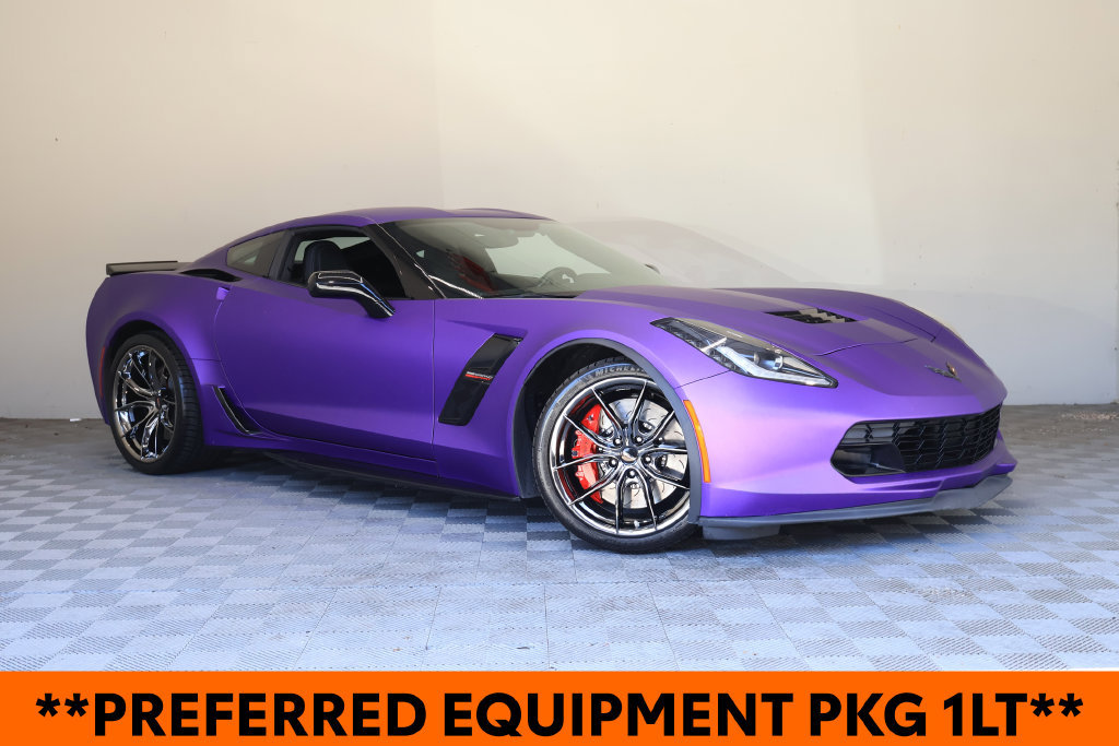 Used 2019 Chevrolet Corvette Grand Sport w/ Carbon Flash Badge Package RWD image 2