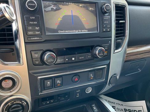 Used 2016 Nissan Titan SL AWD/4WD image 32