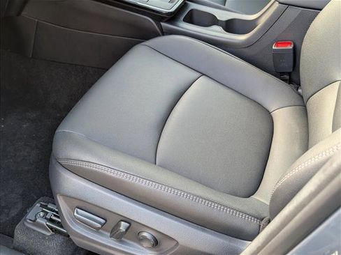 New 2026 Toyota Corolla Cross XLE image 4