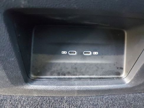 Certified 2025 Volkswagen Atlas Cross Sport SE AWD/4WD image 12