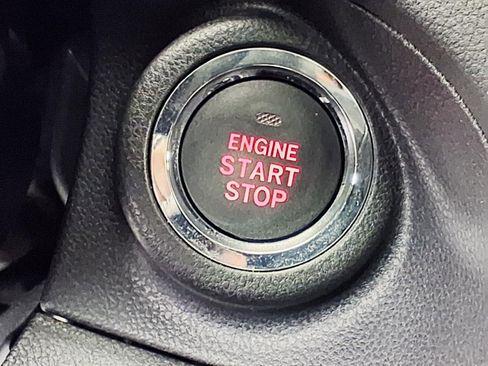 Certified 2023 Subaru Ascent Limited w/ Technology Package image 21