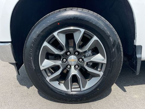 Used 2023 Chevrolet Silverado 1500 LT image 32