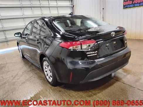 Used 2026 Toyota Corolla LE FWD image 6