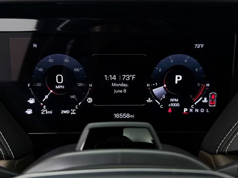 Used 2025 GMC Yukon Denali Ultimate AWD/4WD image 54