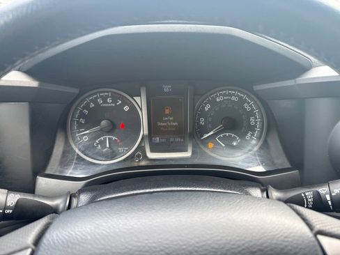 Used 2020 Toyota Tacoma TRD Off-Road AWD/4WD image 16