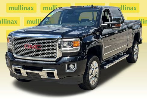 Used 2016 GMC Sierra 2500 Denali w/ Driver Alert Package AWD/4WD image 14