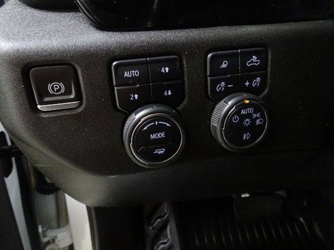Used 2024 Chevrolet Silverado 2500 LT w/ Convenience Package AWD/4WD image 21