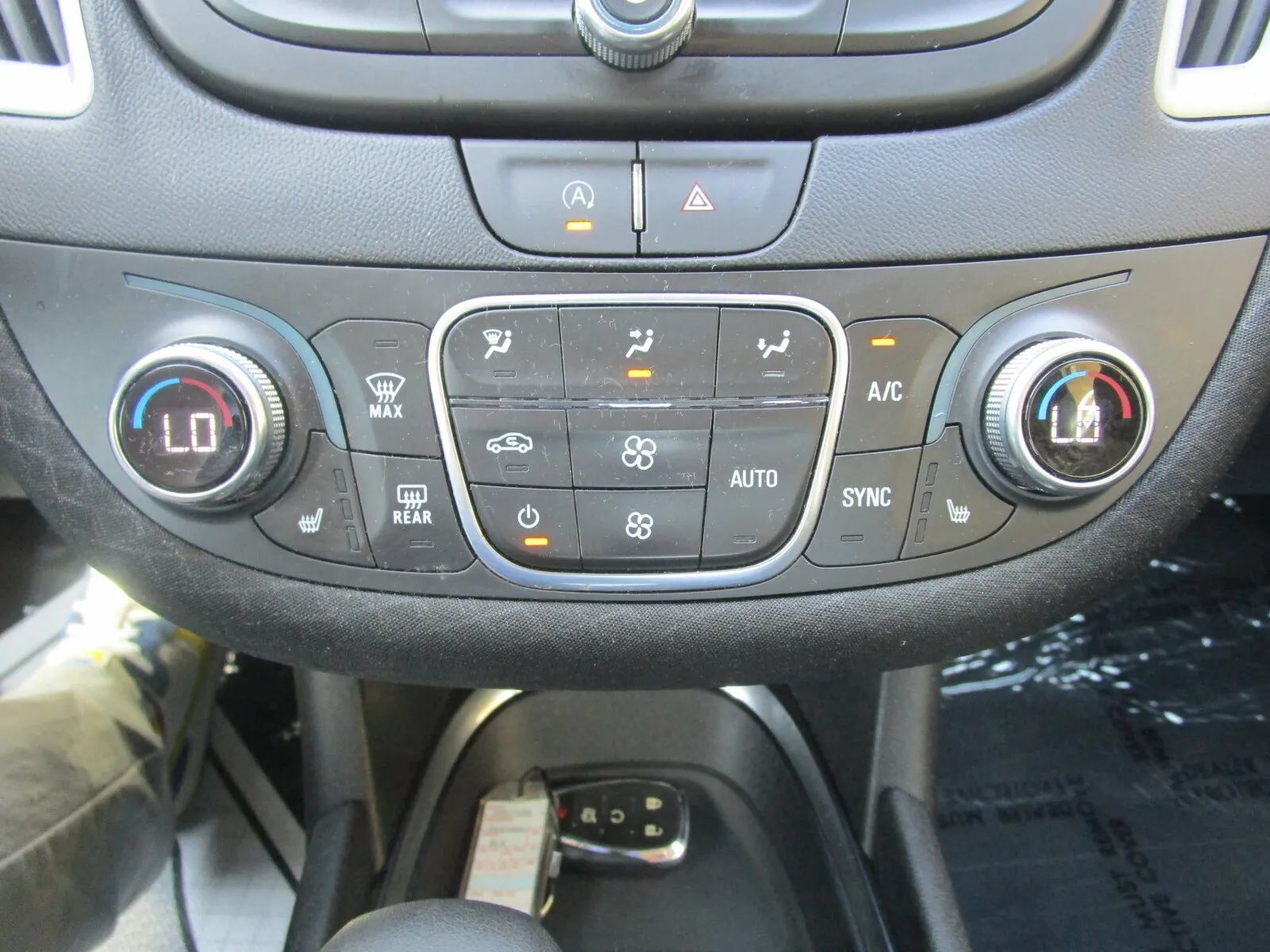 Used 2024 Chevrolet Malibu LT FWD image 35