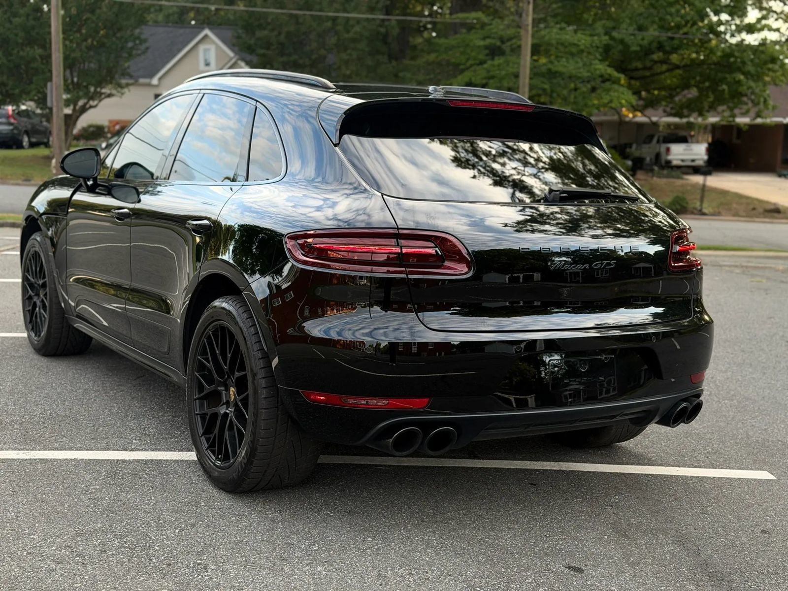 Used 2018 Porsche Macan GTS AWD/4WD image 4