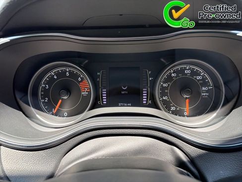 Certified 2019 Jeep Cherokee Latitude w/ Popular Appearance Group FWD image 40