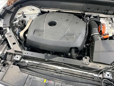 Used 2023 Volvo XC60 T8 Ultimate w/ Climate Package image 11