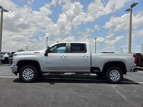 Certified 2021 Chevrolet Silverado 2500 LT AWD/4WD image 3