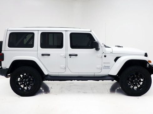 Used 2023 Jeep Wrangler Unlimited Sahara w/ Cold Weather Group image 3