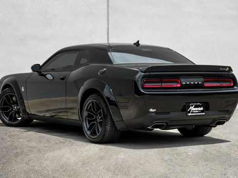 Used 2021 Dodge Challenger R/T Scat Pack RWD image 9