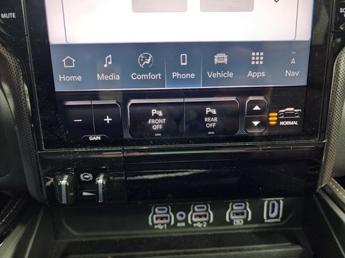 Used 2025 RAM 1500 Limited image 67