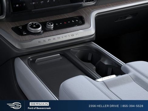 New 2026 Ford Expedition Max Platinum image 15