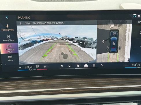 Used 2024 BMW X6 xDrive40i w/ Premium Package image 27