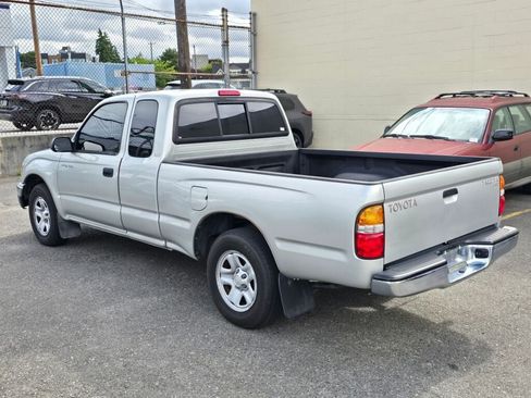 Used 2003 Toyota Tacoma 2WD Xtracab w/ SR5 Pkg image 5