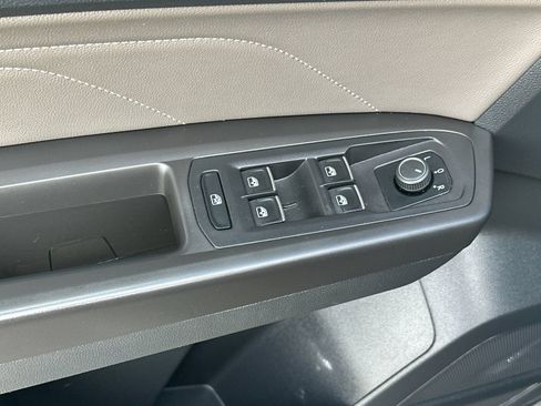 Used 2022 Volkswagen Atlas SE image 11