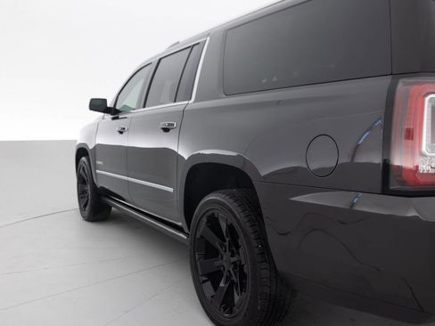 Used 2018 GMC Yukon XL Denali w/ Denali Ultimate Package AWD/4WD image 13
