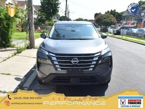 Used 2026 Nissan Rogue SV AWD/4WD image 1