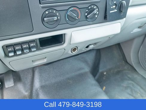 Used 2005 Ford F350 2WD Regular Cab DRW Super Duty image 18