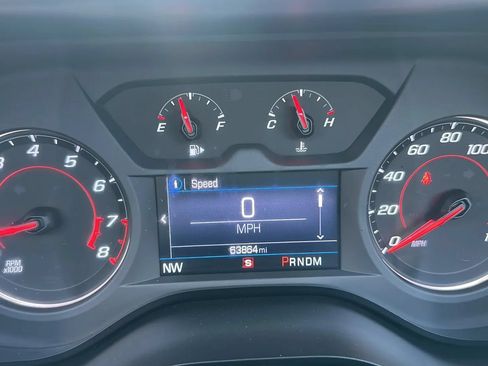 Used 2019 Chevrolet Camaro LT RWD image 18