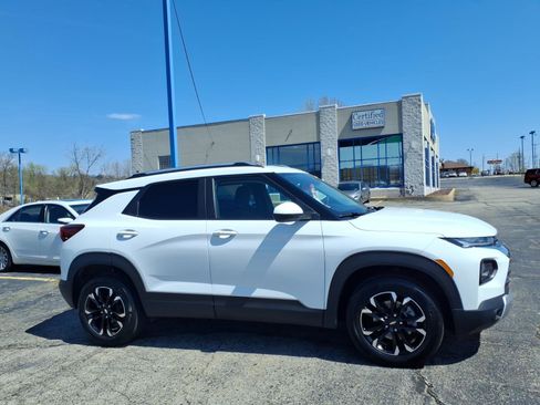 Certified 2023 Chevrolet TrailBlazer LT w/ Convenience Package image 2