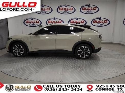 Used 2025 Ford Mustang Mach-E Select image 5