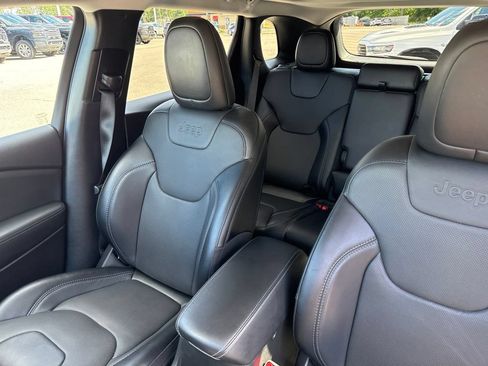 Used 2023 Jeep Cherokee Altitude Lux w/ Lux Elite Package AWD/4WD image 50