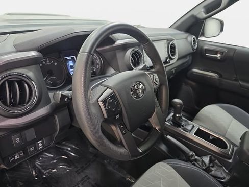 Certified 2023 Toyota Tacoma TRD Sport AWD/4WD image 12