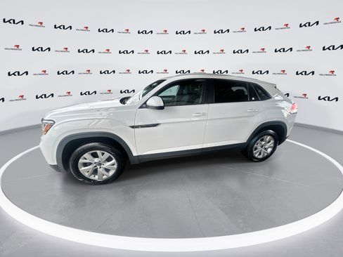 Used 2021 Volkswagen Atlas Cross Sport S image 4