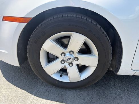 Used 2009 Ford Fusion SE FWD image 25