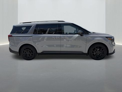 Used 2026 Kia Carnival SX Prestige FWD image 3