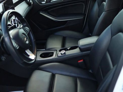 Used 2019 Mercedes-Benz GLA 250 image 17