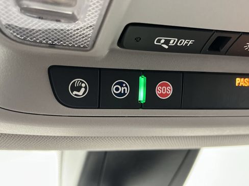 Certified 2023 GMC Acadia SLE w/ Driver Convenience Package AWD/4WD image 26