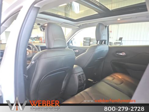 Used 2023 Jeep Cherokee Altitude Lux w/ Lux Elite Package AWD/4WD image 12