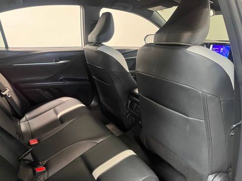Used 2025 Toyota Camry SE FWD image 14