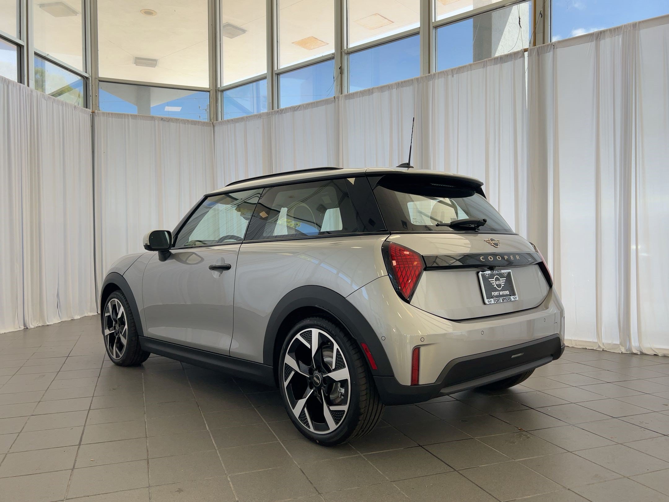 New 2026 MINI Cooper 2-Door Hardtop FWD image 3
