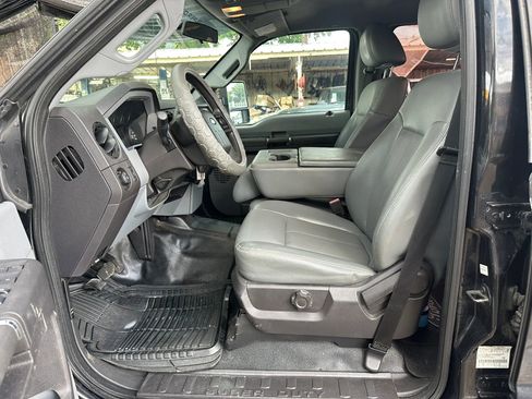 Used 2015 Ford F250 XL w/ Power Equipment Group AWD/4WD image 22