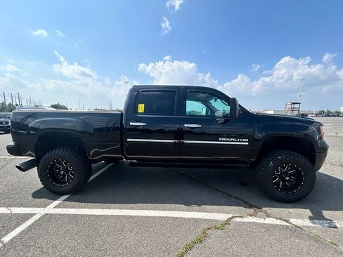 Used 2012 GMC Sierra 2500 Denali AWD/4WD image 6