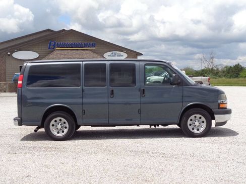 Used 2014 Chevrolet Express 1500 LT w/ LT Preferred Equipment Group image 8