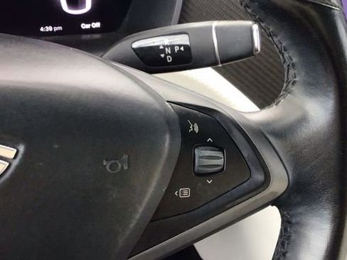 Used 2018 Tesla Model X 75D image 24
