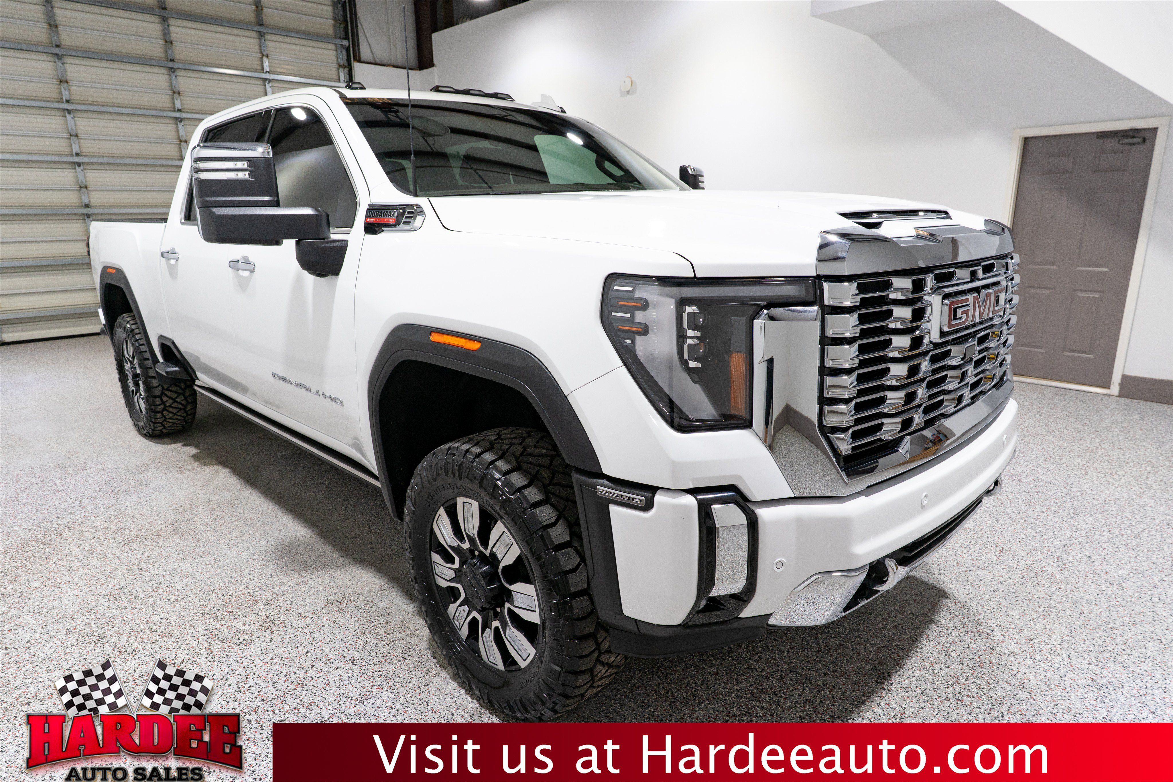 Used 2025 GMC Sierra 2500 Denali w/ Denali Reserve Package AWD/4WD image 6