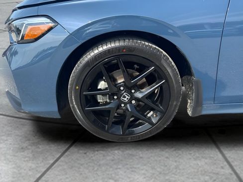 Used 2025 Honda Civic Sport image 22