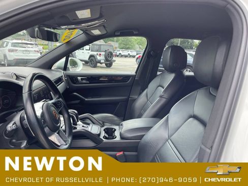 Used 2019 Porsche Cayenne AWD/4WD image 4