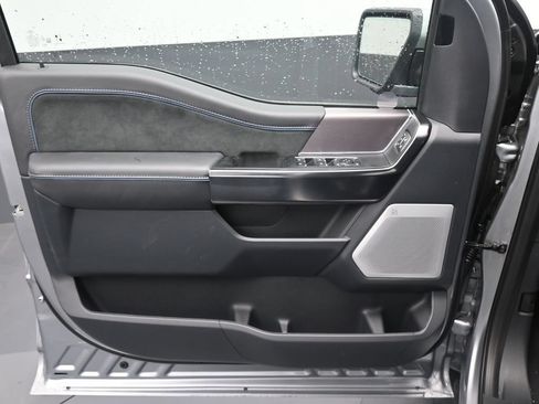 Certified 2025 Ford F150 Platinum w/ Equipment Group 702A High AWD/4WD image 13