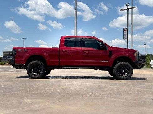 Used 2019 Ford F250 Lariat w/ Lariat Ultimate Package AWD/4WD image 7