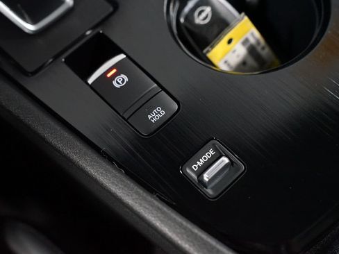 Used 2025 Nissan Rogue SV w/ SV Premium Package FWD image 22