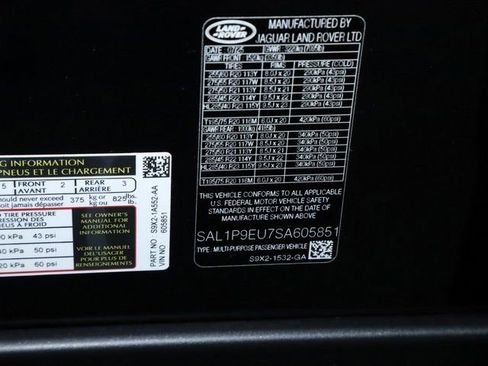 Certified 2025 Land Rover Range Rover Sport SE image 48